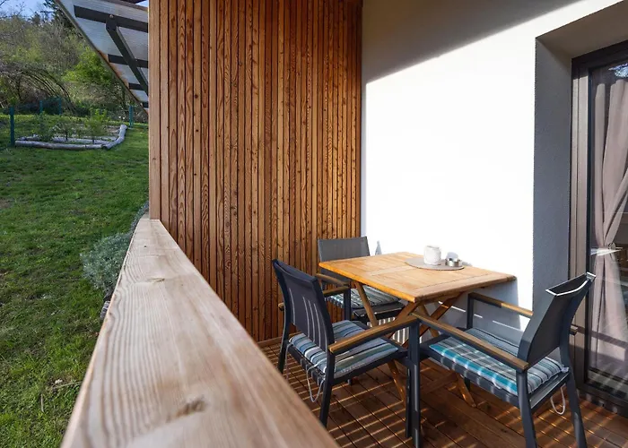 Διαμέρισμα Hisa Vally Art *