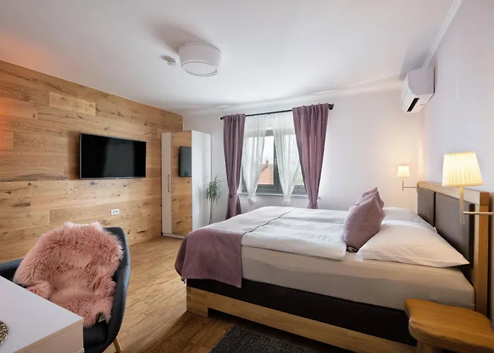 Hisa Vally Art * Μπλεντ